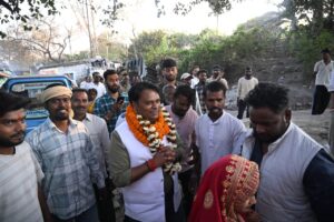 महाशिवरात्रि पर बाबा भूतनाथ के दरबार पहुँचे रवि बुंदेला, 100 दिनों में विकास का दिया भरोसा... 1 IMG 20260215 WA0049