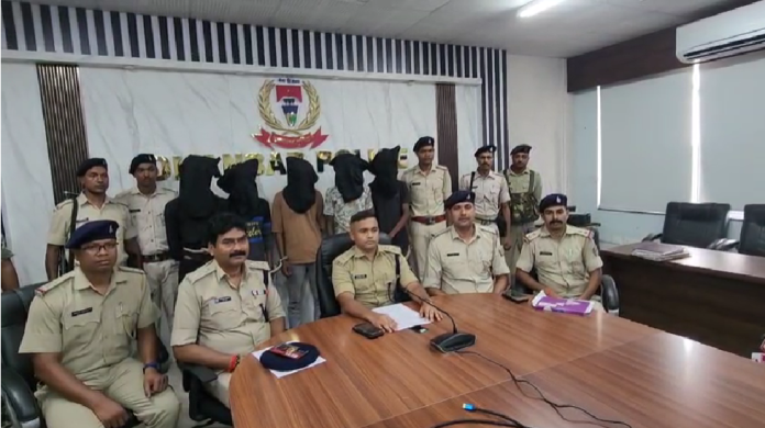 Dhanbad Bike Theft Gang Busted: 13 चोरी की बाइक के साथ 5 अपराधी गिरफ्तार, पुलिस ने किया गिरोह का खुलासा