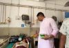 धनबाद में राहुल गांधी के जन्मदिन पर सेवा दिवस, कांग्रेस कार्यकर्ताओं ने सदर अस्पताल में बांटे फल धनबाद में राहुल गांधी के जन्मदिन पर सेवा दिवस, कांग्रेस कार्यकर्ताओं ने सदर अस्पताल में बांटे फल