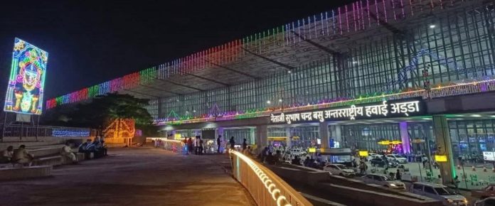 Kolkata Airport पर वज्रपात का कहर, रनवे पर काम कर रहे दो ग्राउंड स्टाफ गंभीर रूप से घायल