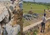 Nirsa road construction corruption: निरसा में सड़क बनने से पहले टूटने लगी! ग्रामीणों ने खोली ठेकेदार की पोल Nirsa road construction corruption: निरसा में सड़क बनने से पहले टूटने लगी! ग्रामीणों ने खोली ठेकेदार की पोल