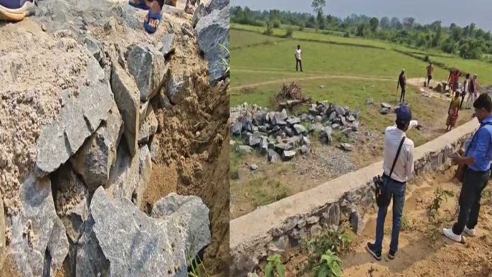 Nirsa road construction corruption: निरसा में सड़क बनने से पहले टूटने लगी! ग्रामीणों ने खोली ठेकेदार की पोल