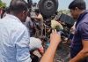 हजारीबाग: चरही घाटी में कोल्ड ड्रिंक लदा हाईवा पलटा, चालक केबिन में फंसा चरही घाटी हाईवा दुर्घटना