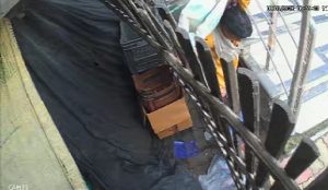 हीरापुर चाइना मार्केट में चोरी का मामला, CCTV ने खोली दो महिलाओं की करतूत