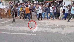रांची में NEET पेपर लीक को लेकर बवाल, बीजेपी कार्यालय घेराव के दौरान कांग्रेस-बीजेपी कार्यकर्ताओं में झड़प