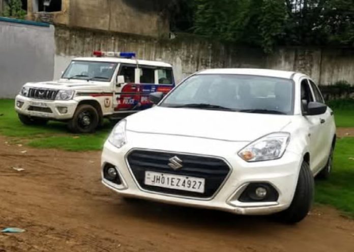Dhanbad ED Raid: लोयाबाद में पंकज चौहान के घर ED की दबिश, 9 करोड़ डाकघर घोटाला मामले में कार्रवाई