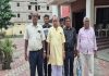 Dhanbad News: फुफवाडीह में सरकारी जमीन पर कब्जे की कोशिश का आरोप, ग्रामीणों ने थाने में दी शिकायत Dhanbad News: फुफवाडीह में सरकारी जमीन पर कब्जे की कोशिश का आरोप, ग्रामीणों ने थाने में दी शिकायत