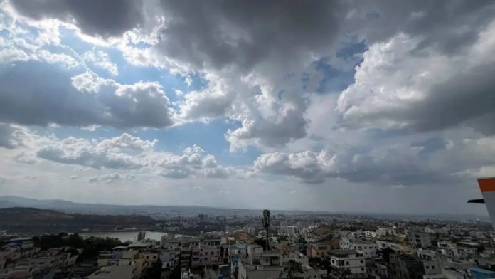 IMD July Forecast: जुलाई में सामान्य से कम बारिश की संभावना, कई हिस्सों में बढ़ सकता है तापमान: आईएमडी