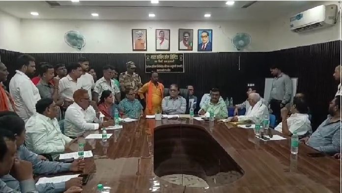 Bastacolla Area-9 Meeting: RJKS की हंगामेदार बैठक, जीएम ने जुलाई अंत तक अफसरों के तबादले का दिया भरोसा