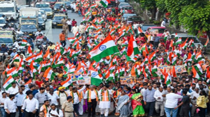 राष्ट्रगान और राष्ट्रगीत को लेकर केंद्र सरकार की नई गाइडलाइन जारी, जानें कब गाना या बजाना होगा अनिवार्य