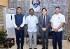 लंदन से रांची पहुंचे वासेपुर के IFS अधिकारी शाहिद आलम, CM हेमंत सोरेन से की शिष्टाचार मुलाकात धनबाद के शाहिद आलम ने सीएम हेमंत सोरेन से की मुलाकात, झारखंड के वैश्विक विकास पर हुई चर्चा