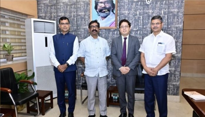 धनबाद के शाहिद आलम ने सीएम हेमंत सोरेन से की मुलाकात, झारखंड के वैश्विक विकास पर हुई चर्चा