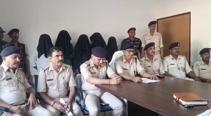 झरिया में पुलिस टीम पर पथराव, शराब पीने से रोकने पर बवाल; SIT जांच में जुटी, 5 गिरफ्तार