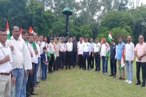 Kargil Vijay Diwas: बोकारो में पूर्व सैनिकों ने मनाया कारगिल विजय दिवस, शहीदों को दी श्रद्धांजलि