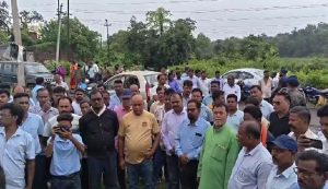निरसा में निमाई चटर्जी और देवाशीष घोष की श्रद्धांजलि सभा, अरूप चटर्जी बोले- उनका संघर्ष हमेशा प्रेरणा देता रहेगा