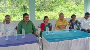 निरसा में ग्रामीणों को मिलेगी बेहतर सड़क सुविधा, विधायक अरूप चटर्जी ने दो PCC सड़कों का किया शिलान्यास, ग्रामीणों में खुशी