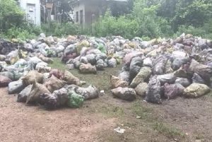 निरसा में अवैध कोयले पर CISF का बड़ा एक्शन, बिरसिंहपुर में 40 टन कोयला जब्त, दूधिया पानी में ट्रैक्टर भी पकड़ा