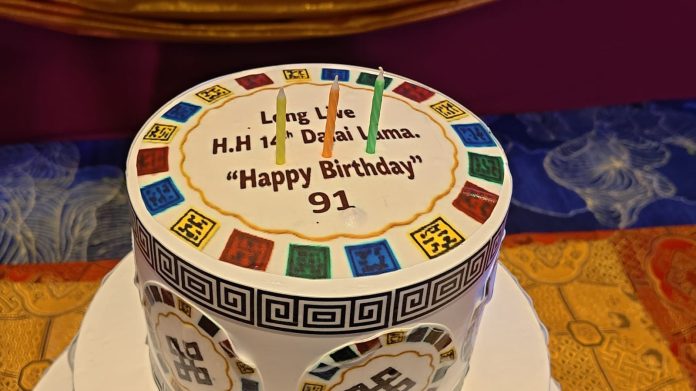 Dalai Lama 91st Birthday: बोधगया में धूमधाम से मनाया गया परम पावन दलाई लामा का 91वां जन्मोत्सव, विश्व शांति का दिया संदेश