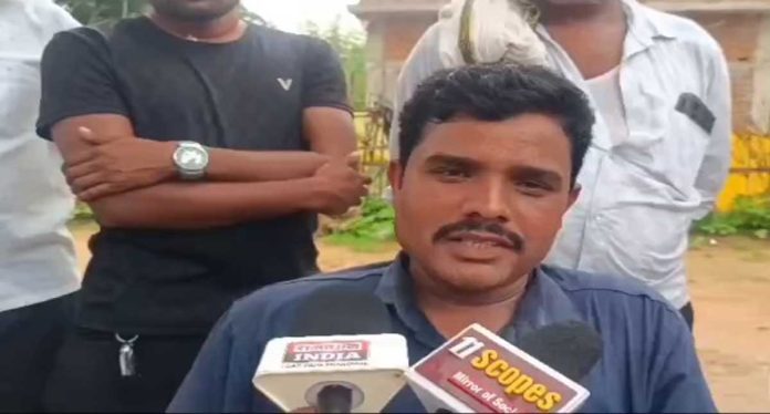 Neeraj Hajra Murder Case: नीरज हजरा के परिजनों से मिला दुसाध प्रगतिशील महासभा का प्रतिनिधिमंडल, जल्द गिरफ्तारी और मुआवजे की मांग 1