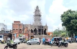 झरिया में गणेश पूजा को लेकर दो पक्षों में विवाद, थाना प्रभारी ने कराया समझौता