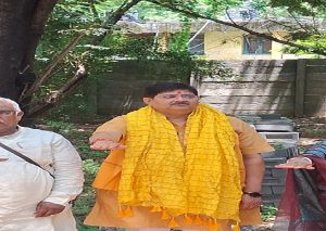 धनबाद में सोमवार को पवित्रम सेवा धाम का वृक्षारोपण अभियान, विधायक राज सिन्हा ने लगाया लक्ष्मी तरु पौधे, पर्यावरण संरक्षण की दिलाई शपथ