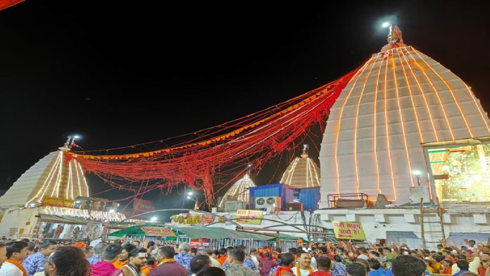 Deoghar Shravan Mela 2026: बाबा मंदिर में अर्घा व्यवस्था शुरू, उपायुक्त-SP ने लिया सुरक्षा का जायजा