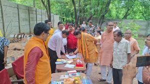 धनबाद में सोमवार को पवित्रम सेवा धाम का वृक्षारोपण अभियान, विधायक राज सिन्हा ने लगाया लक्ष्मी तरु पौधे, पर्यावरण संरक्षण की दिलाई शपथ