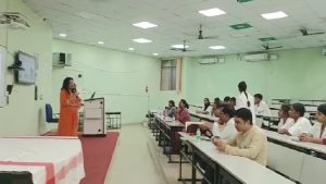 SNMMCH में नशा मुक्ति जागरूकता कार्यक्रम आयोजित, युवाओं को नशे के दुष्प्रभावों से किया गया जागरूक