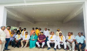धनबाद: पुटकी से कांवरियों का जत्था बाबा धाम के लिए रवाना, जिला परिषद अध्यक्ष शारदा सिंह ने किया शुभारंभ