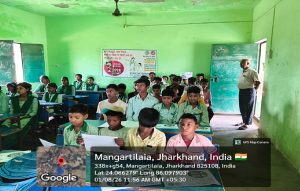 गिरिडीह के चेंगधारी विद्यालय में चाइल्ड हेल्पलाइन अभियान, छात्रों को बाल अधिकारों की दी गई जानकारी 1 गिरिडीह के चेंगधारी विद्यालय में चाइल्ड हेल्पलाइन अभियान, छात्रों को बाल अधिकारों की दी गई जानकारी