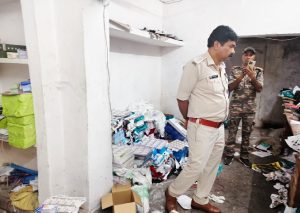 धनबाद में अवैध लॉटरी का बड़ा खुलासा: BCCL आवास में चल रहा था मिनी प्रिंटिंग प्रेस, 1 करोड़ की लॉटरी जब्त