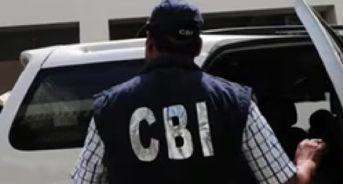 CBI का बड़ा एक्शन! रेलवे का सीनियर इंजीनियर ₹50 हजार घूस लेते पकड़ा गया, घर से नकदी और जेवर बरामद
