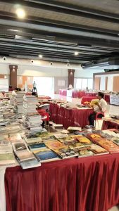Nalanda University Book Exhibition 2026: नालंदा यूनिवर्सिटी में सजा किताबों का महाकुंभ, देश-विदेश की दुर्लभ पुस्तकों का खजाना 1 Nalanda University Book Exhibition 2026
