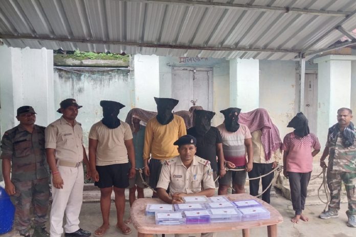 देवघर में साइबर ठगी पर पुलिस का शिकंजा, 10 साइबर ठग गिरफ्तार