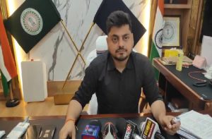 झरिया की समस्याओं को लेकर DC से मिलीं विधायक रागिनी सिंह, सड़क-पानी-बिजली पर हुई चर्चा