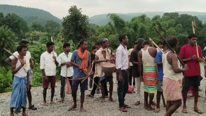 हेमंत सोरेन के पैतृक गांव में भर्ती यात्रा का विरोध, देवेंद्र नाथ महतो के खिलाफ ग्रामीणों में आक्रोश