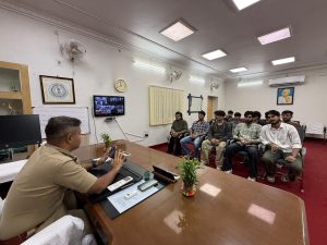 Dhanbad Cyber Crime: धनबाद में साइबर ठगी के खिलाफ बड़ा अभियान, IIT (ISM) के छात्र बनेंगे ‘साइबर साथी’