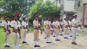 जमुआ पहुंचे DIG अंजनी कुमार झा, जवानों ने दिया गार्ड ऑफ ऑनर; पुलिसिंग की ली जानकारी