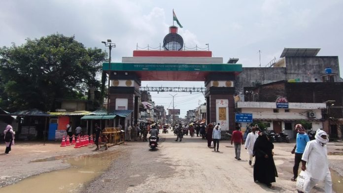 UP-Nepal Border Alert: नेपाल में हिंसा के बाद यूपी-नेपाल सीमा पर हाई अलर्ट, SSB और पुलिस की निगरानी बढ़ी