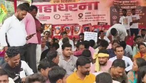 JPSC-JSSC परीक्षाओं में कथित धांधली के विरोध में धनबाद में JLKM का धरना, जयराम महतो ने दिया छात्रों को समर्थन 1