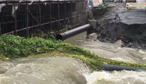 Jhilaya Pul Diversion Dhanbad: फिर बह गया झिलिया पुल का डायवर्सन, मैथन-कुमारधुबी-चिरकुंडा का संपर्क प्रभावित 1 Jhilaya Pul Diversion Dhanbad 3