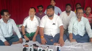 ECL मुगमा में 10 सूत्री मांगों को लेकर सीटू का आमरण अनशन पांचवें दिन भी जारी, आंदोलन तेज करने की चेतावनी 1 ECL मुगमा में 10 सूत्री मांगों को लेकर सीटू का आमरण अनशन पांचवें दिन भी जारी 1