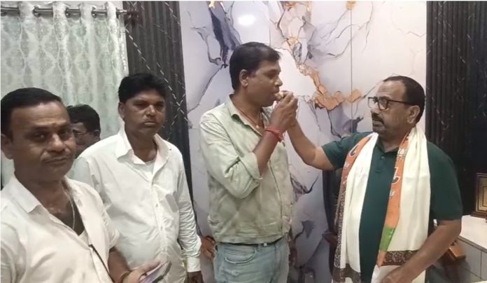 जामाडोबा में भाजपा प्रदेश कार्यसमिति सदस्य बनने पर योगेंद्र यादव का सम्मान, कार्यकर्ताओं में उत्साह 1