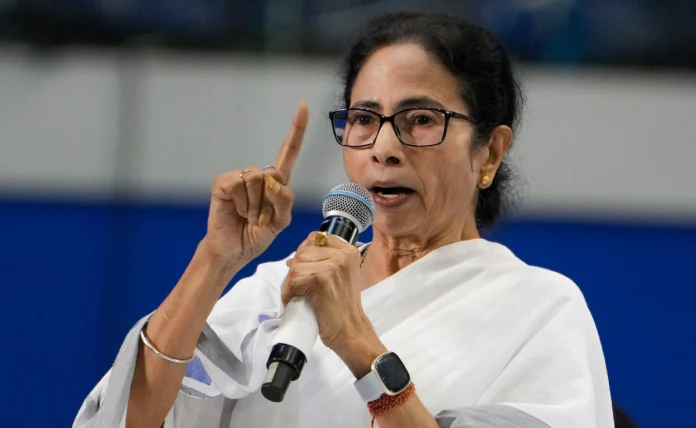 Mamata Banerjee on Gyanesh Kumar: ममता बनर्जी ने CEC ज्ञानेश कुमार पर लगाए गंभीर आरोप, इस्तीफा नहीं तो बड़े आंदोलन की चेतावनी