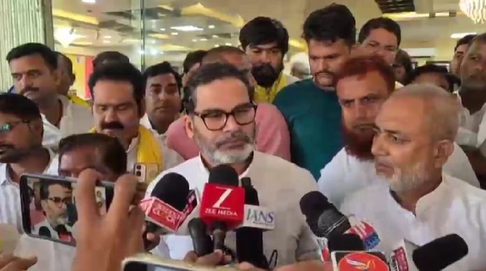 मंगल पांडेय के बाद तेजस्वी यादव पर भी प्रशांत किशोर का निशाना, डस्टबिन खरीद मामले की जांच की मांग