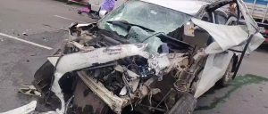 मैथन टोल प्लाजा के पास सड़क हादसा, तेज रफ्तार कार की टक्कर से 2 ट्रक चालकों की मौत