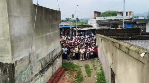 धनबाद में मोबाइल टावर पर चढ़ा 24 वर्षीय युवक, बातचीत के बाद सुरक्षित उतरा