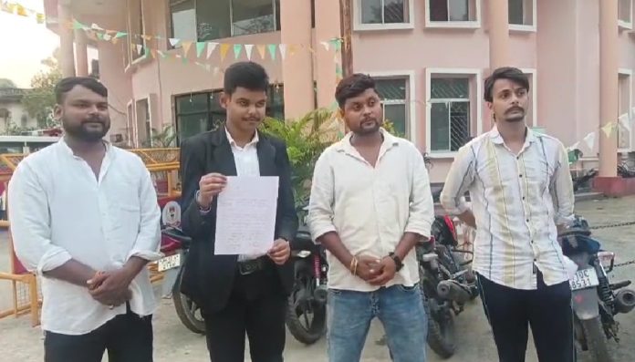धनबाद लॉ कॉलेज में रैगिंग और मारपीट का आरोप, छात्र ने थाने में दिया आवेदन