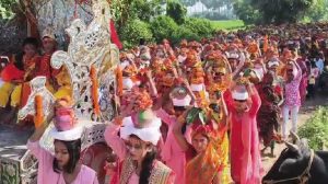 Nalanda Shri Sant Baba Mahotsav: नालंदा में श्री संत बाबा महोत्सव की शुरुआत, भव्य कलश शोभायात्रा में उमड़ी भीड़