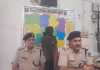 Chhapra Youth Murder Case: मध्य रात्रि शव मिलने से मचा हड़कंप, जांच के बाद एक आरोपी पुलिस की गिरफ्त में Chhapra Youth Murder Case: मध्य रात्रि शव मिलने से मचा हड़कंप, जांच के बाद एक आरोपी पुलिस की गिरफ्त में